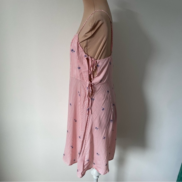 Free People Red White Pinstripe Palm Tree Print Side Ties Mini Dress Size Med - Picture 2 of 8